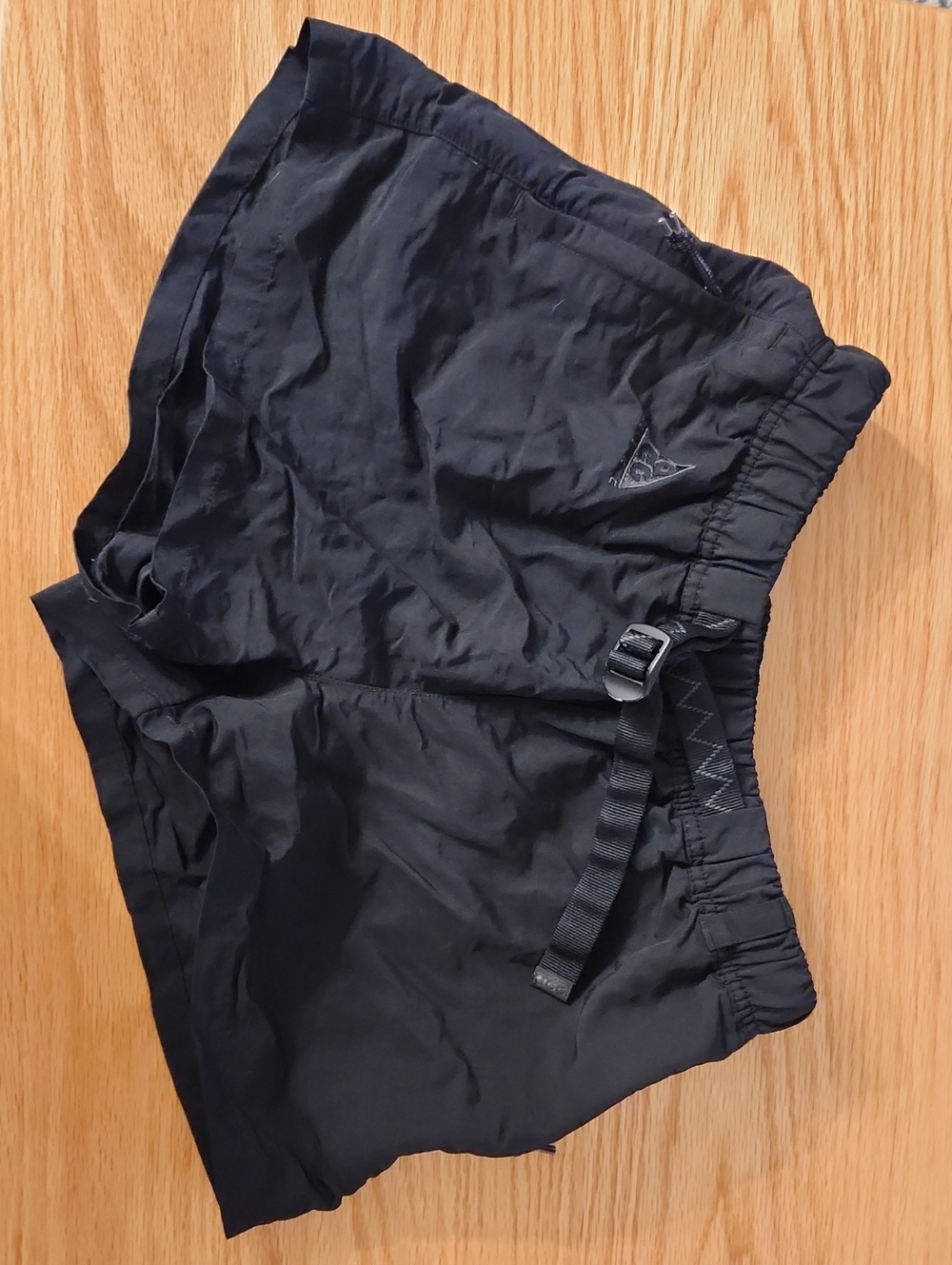 Nike ACG Shorts Women's Medium Woven Nylon Trail Unlined Belted Hiking